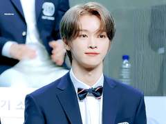 은은하게 돌아있는 성찬이와 함께하는 즐거운 떡볶이집 알바 Talk