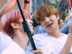 우리 로맨스의 장르가 팬픽일 리 없어! - G