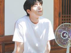 [단편] 여우비: 볕이 난 날 잠깐 내리는 비