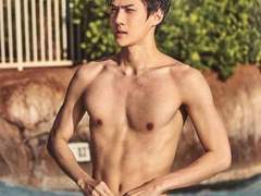 수영 배우는데 존잘남 있다 上