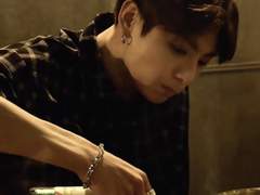 08. Love me like you do