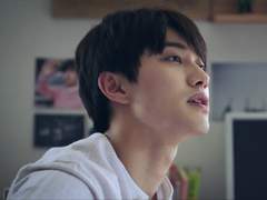 봄날 아래의 선로