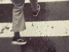 [4] 우산 속의 세계