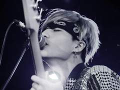 마이크랑 키스하시던 선배