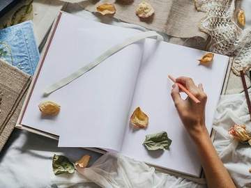 알리지 않은 이야기