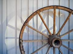 다시 돌아가는 운명의 수레바퀴