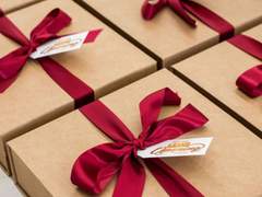 #내가_리본에_묶여_택배로_왔다면_8