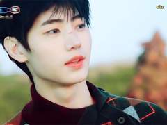 환상에 홀린 빨강을 쏴라