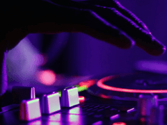 에스크 및 사담!