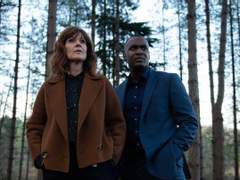 스트레인저 2-8화까지 봤다.