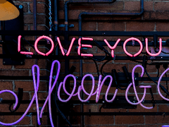 언니와의 연애는 얼얼하게 따스하다.