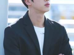 사귀자는 말 절대 안 하는 김석진