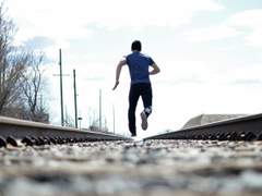 이런, 어디로 도망 가야 해?!