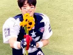 교환학생 갔는데 풋볼팀 쿼터백이 자꾸! 上