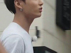 옆집 남자랑 첫 만남에 키스했어 完