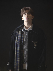 은하를 걷는 우주 여행자