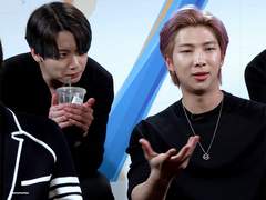 디나이어 네버다이 中