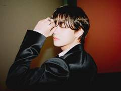 𝑯𝑰𝑫𝑬 - 𝟏𝟖