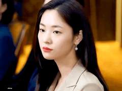 그는 그녀의 사랑을 갈구했다. 中