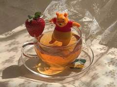 푸르게 번진 이 장면 속에 세상엔 오직 너와 나뿐