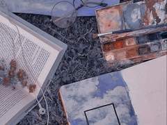 괴이하게 흩어지는 투명한 유리 파편과 화려하게 폭발하는 불꽃은 가히 가관이었다