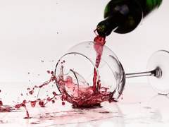 피로 물든 도시.