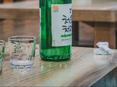 소주를 반 잔씩 마시는 이유