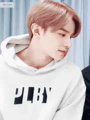 한 지붕 아래 앙큼다정 강아지와