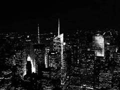 이렇게 한 계절 더 피 흘려도 좋다