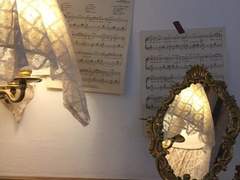 아픔은 꺼낼 수 없는 일