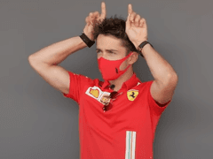 샤를은 모든 게임에서 승리를 원했다.