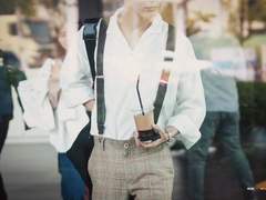 강조되고 반복되는 소리는