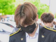 오래오래 당신의 곁에서 울고 싶었는데 上