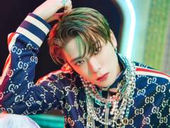 조각상 연기하는 남사친 고르기