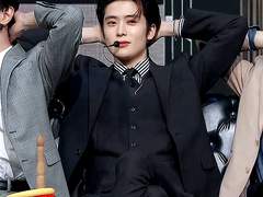 누가 전남친이랑 결혼을 해요; +