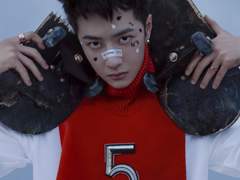 코스모폴리탄 8월호 번역 [왕이보 : 지금 이 순간]