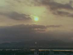 정적이 찾아온 어느 순간 집으로 가버린 거겠죠