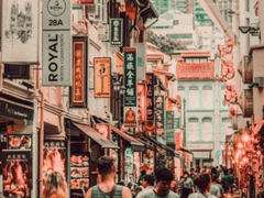 네가 가는 길이 사람들의 눈에 사지요, 출구가 보이지 않는 막힌 길..