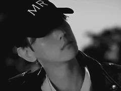 짝사랑으로 맺은 피의 연합