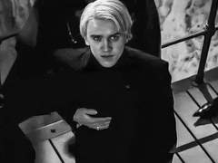 04. 🎭《미친 소리》