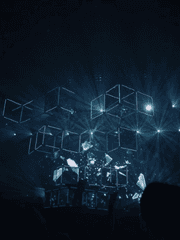 무대 위 반짝임