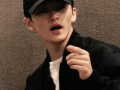 유교보이라는 가면 뒤에