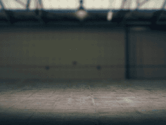 극은 언제 오르는가?