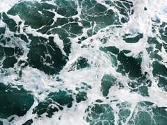 녹아내린 물로 다시 얼음 만들 수 있을까?