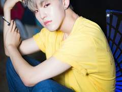 Hamsters or tigers they’re all cool.(햄스터든 호랑이든 다 멋져.)(햄찌 같은 호랑이놈, 외전.)