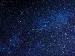 항상 별같이 빛나는 너에게.