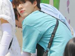 학교 선배, 이제노