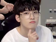 그렇게 조금씩 행복해지면, 소망을 가지면, 미련을 가지면 돼. 그러면 어느 순간, 모든 것이 원래대로 돌아와 있을 거야.(너와 함께라면 기꺼이 나락까지도, 외전.)