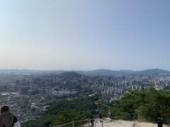 인왕산을 내려오는 경우의 수