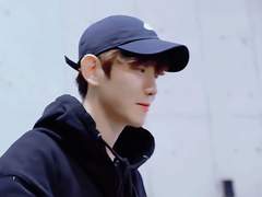 [변백현] 첫 발령받은 우리 반 담임 선생님과 썸 타다 사귀게 된 썰++++